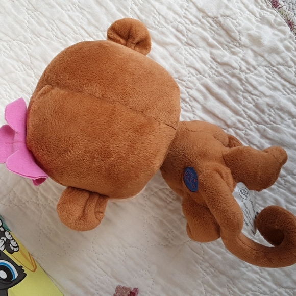 Littlest Pet Shop Coloring Books with LPS Plush - Picture 3 of 11